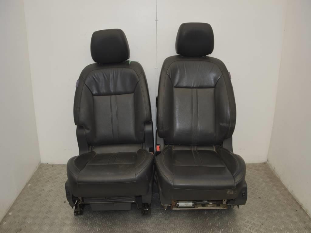 Салон (комплект сидений)