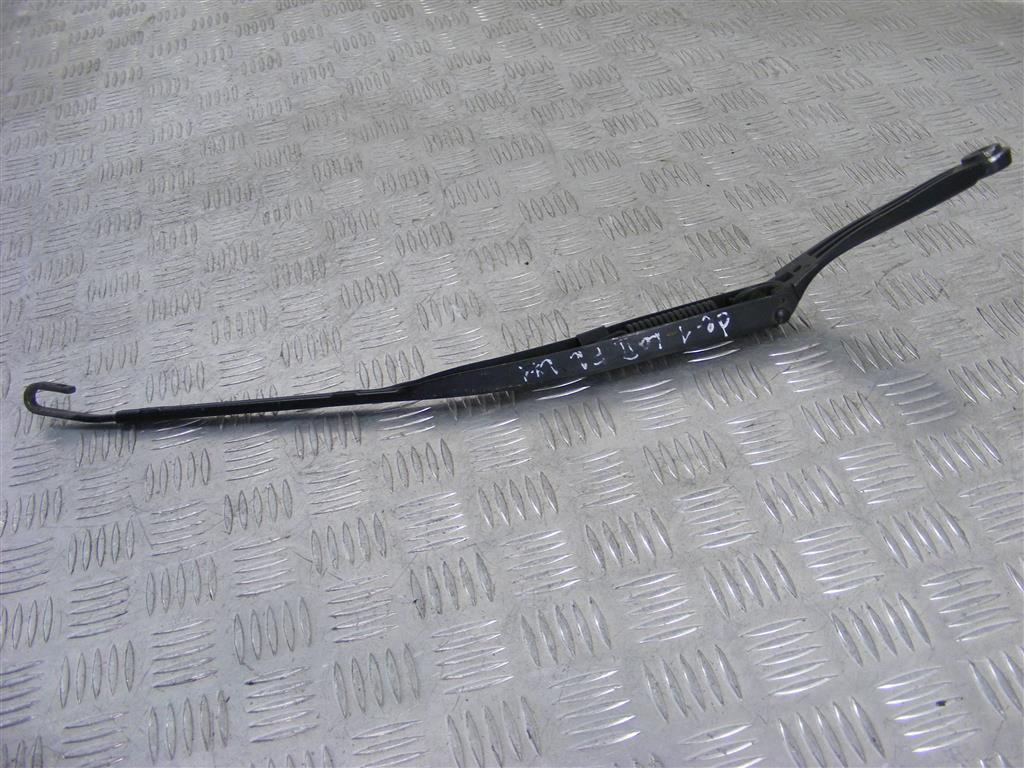 Щеткодержатель (поводок стеклоочистителя, дворник) Renault Laguna 2 (2001-2007) 80004996