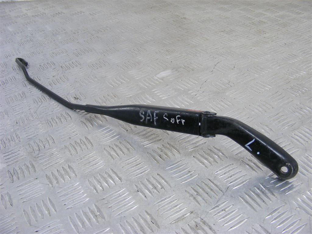 Щеткодержатель (поводок стеклоочистителя, дворник) Renault Safrane (1992-2000) 7700844027