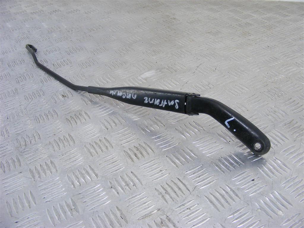 Щеткодержатель (поводок стеклоочистителя, дворник) Renault Safrane (1992-2000) 7700844027