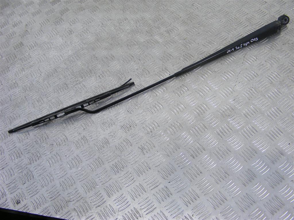 Щеткодержатель (поводок стеклоочистителя, дворник) Renault Scenic 1 (1996-2003) 7700843526