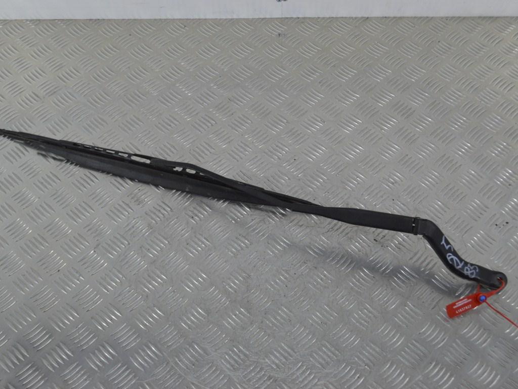 Щеткодержатель (поводок стеклоочистителя, дворник) Renault Scenic 1 (1996-2003)