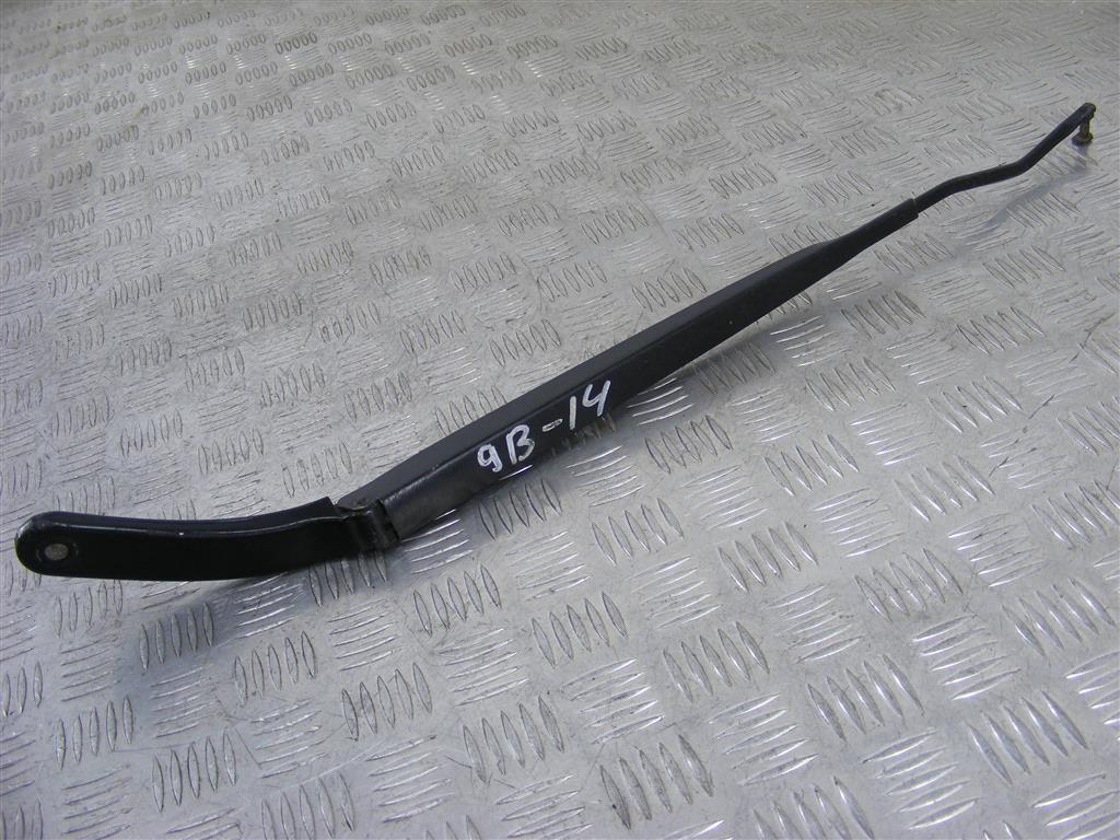 Щеткодержатель (поводок стеклоочистителя, дворник) Renault Scenic 2 (2003-2009) 8200113230