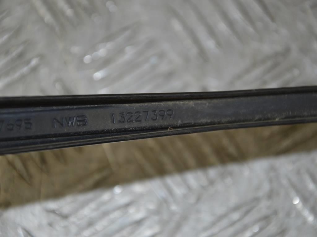 Щеткодержатель (поводок стеклоочистителя, дворник)