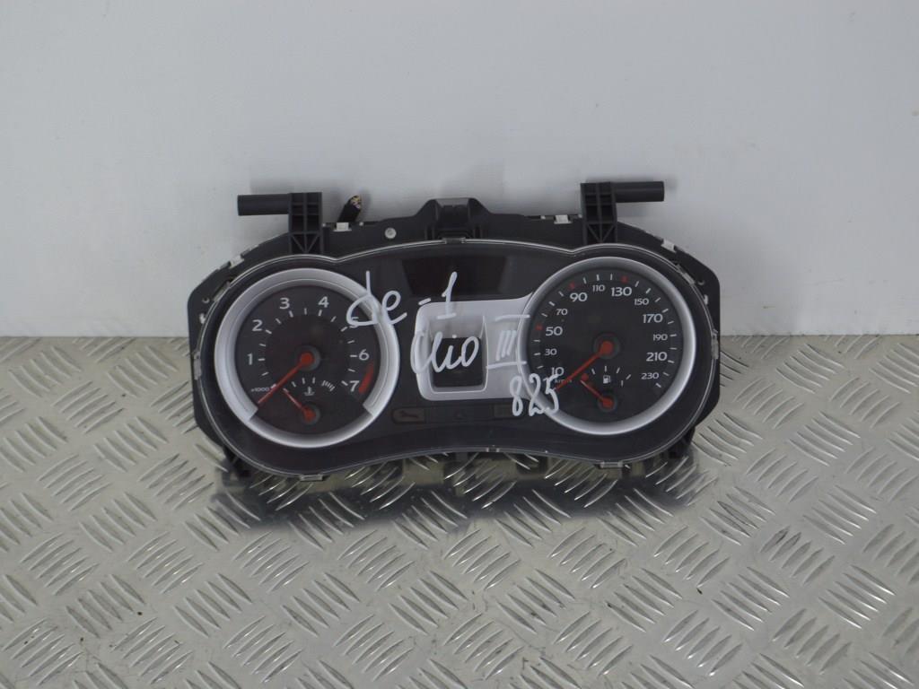 Щиток приборов (приборная панель) Renault Clio 3 (2005-2012) 8200305019