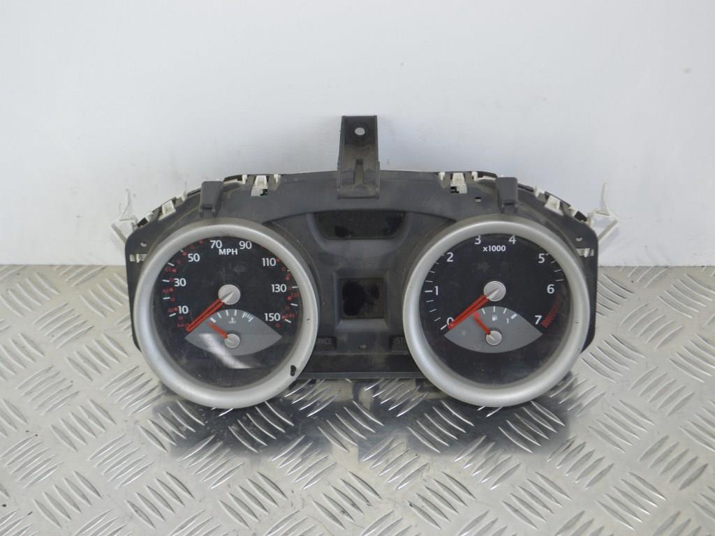 Щиток приборов (приборная панель)