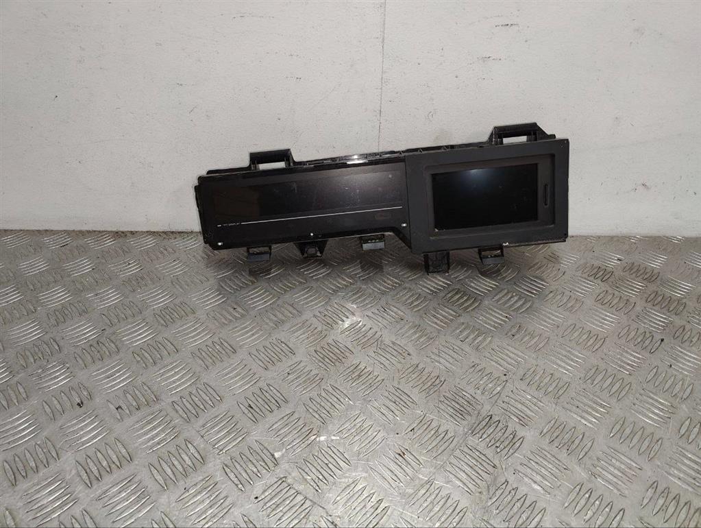 Щиток приборов (приборная панель)