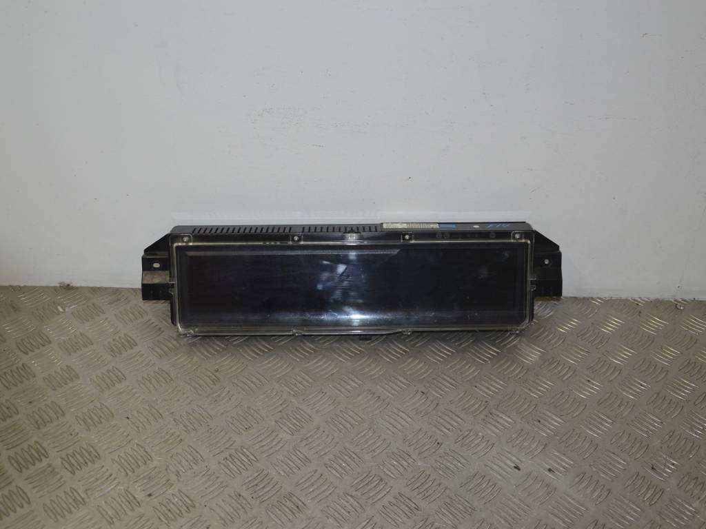 Щиток приборов (приборная панель)