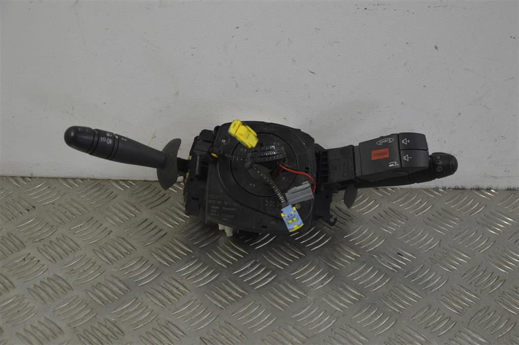 Шлейф руля Renault Laguna 2 (2001-2007) 8200012244