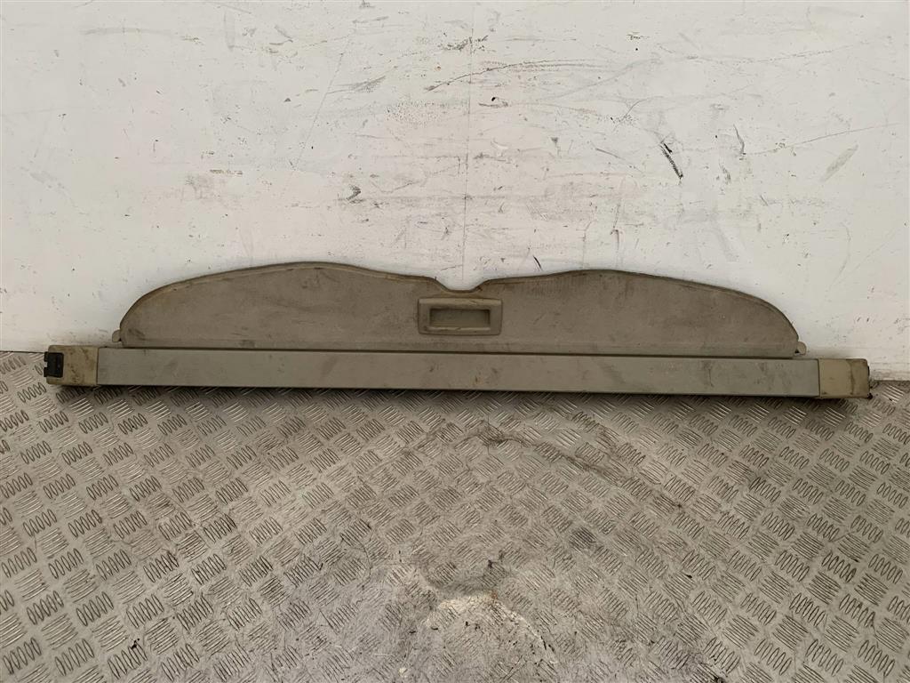 Шторка багажника