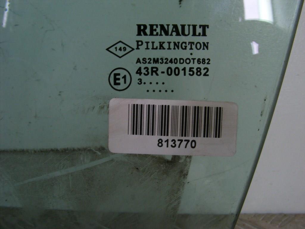 Стекло двери передней левой