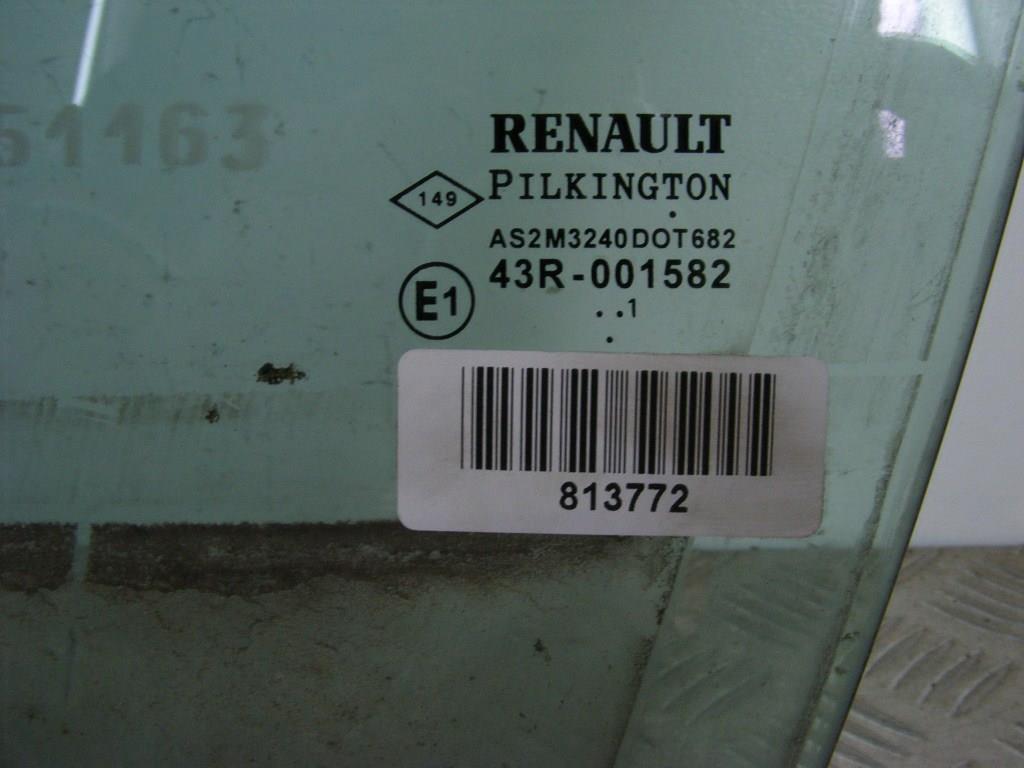 Стекло двери передней левой