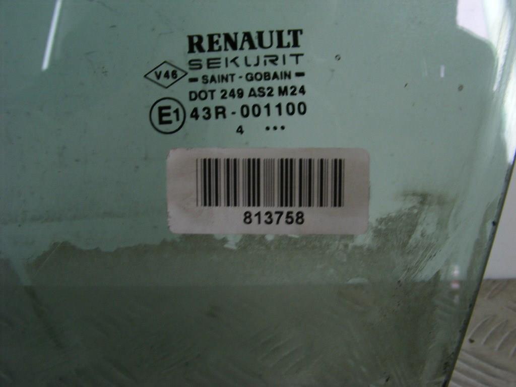 Стекло двери передней левой