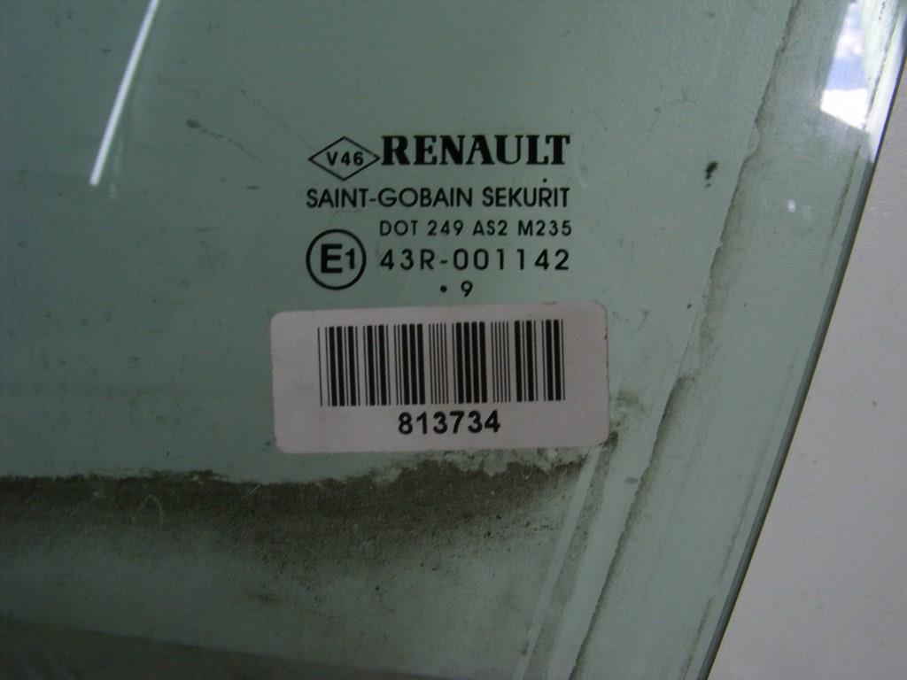 Стекло двери передней левой