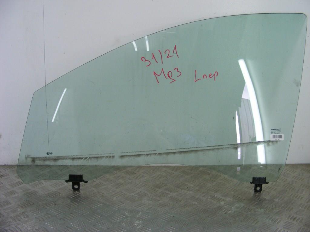 Стекло двери передней левой