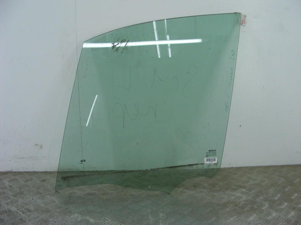 Стекло двери передней левой