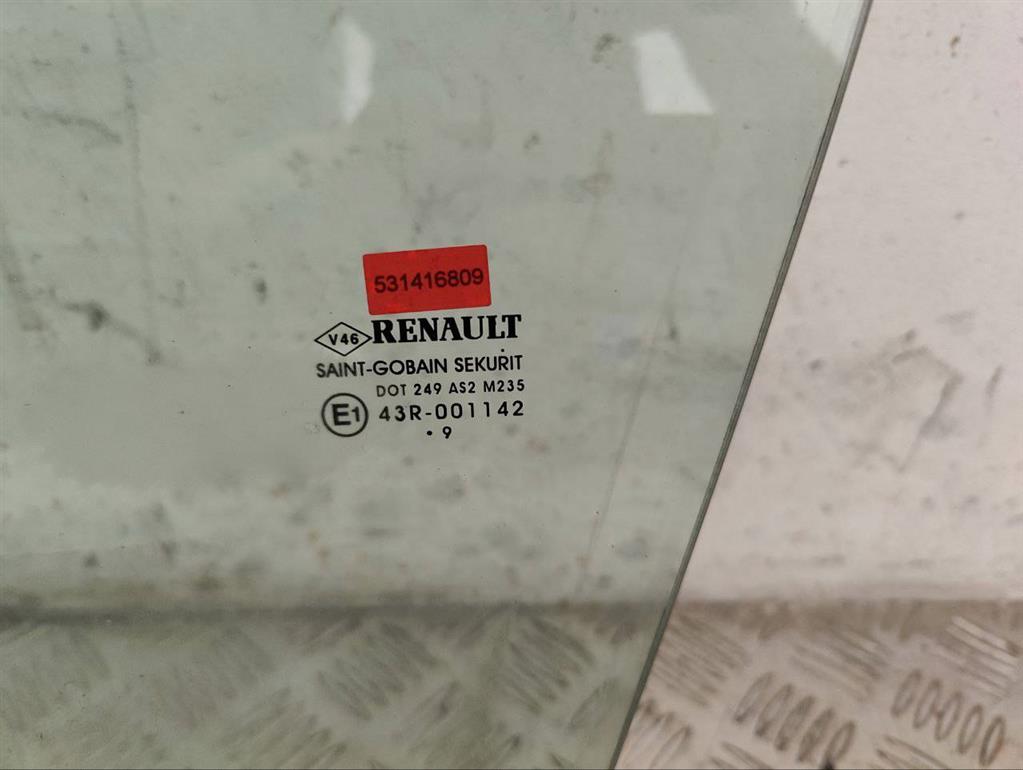 Стекло двери передней левой