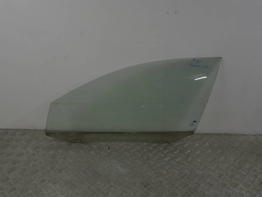 Стекло двери передней левой