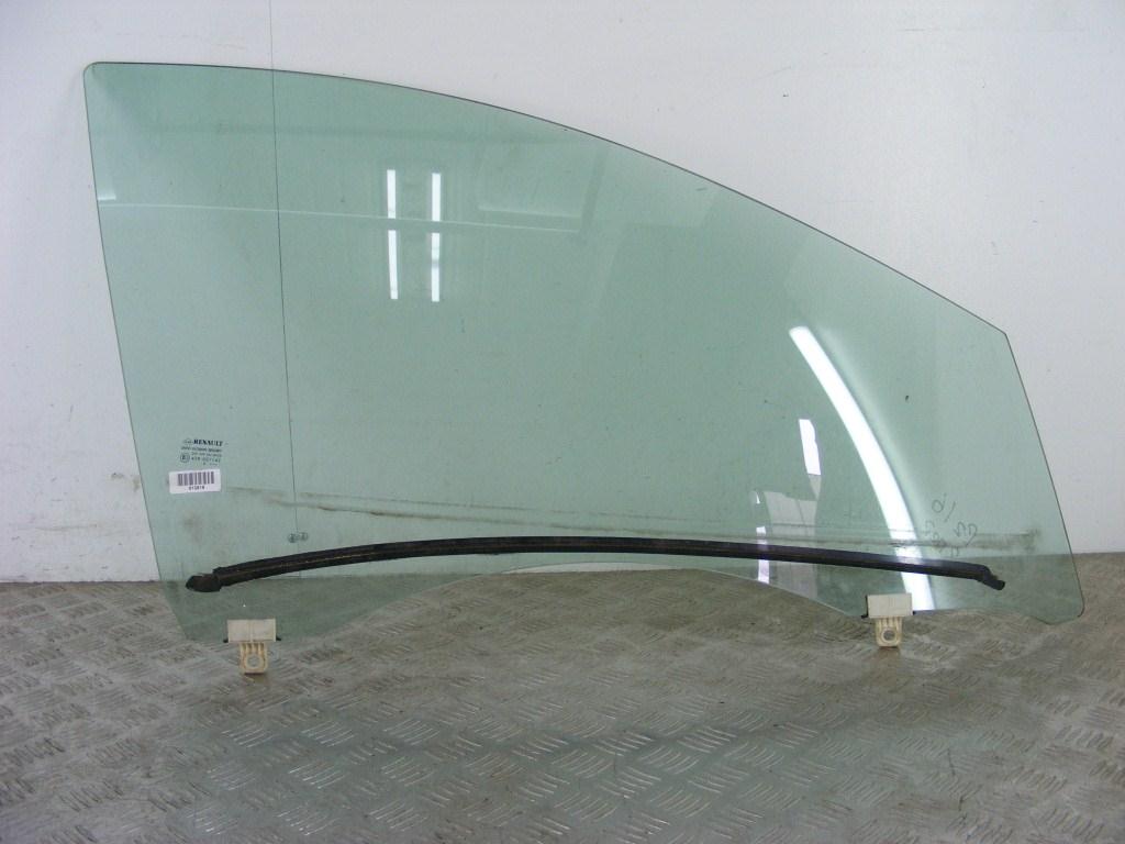 Стекло двери передней правой Renault Megane 3 (2008-2019)