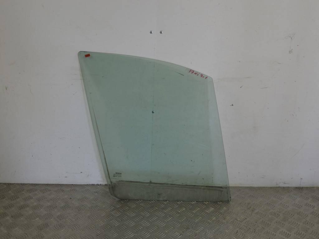 Стекло двери передней правой Renault Scenic 1 (1996-2003)