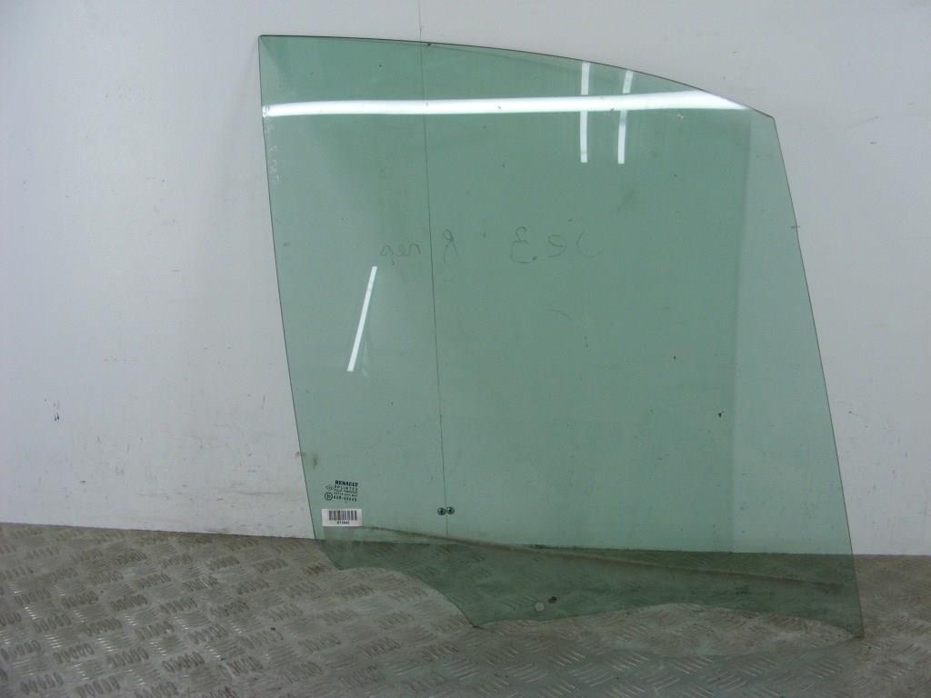 Стекло двери передней правой Renault Scenic 2 (2003-2009)