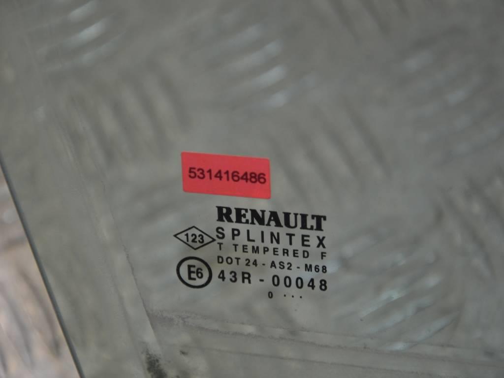 Стекло двери передней правой