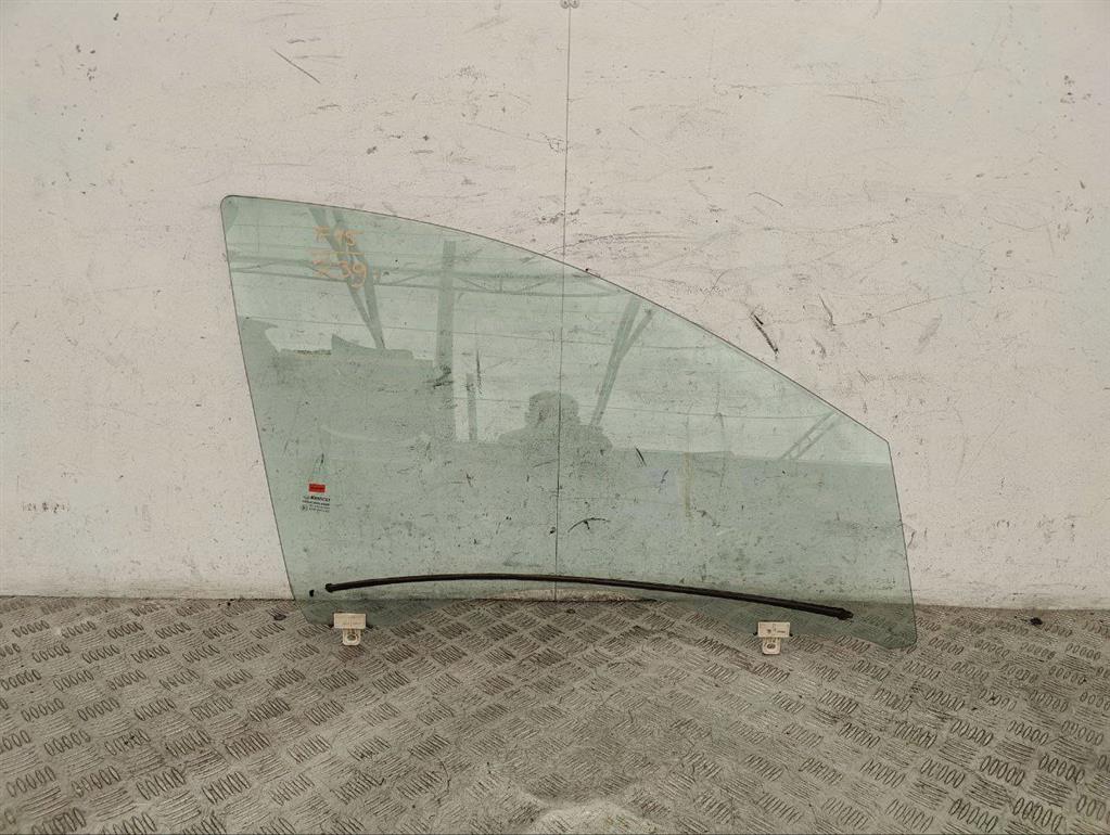 Стекло двери сдвижной правое