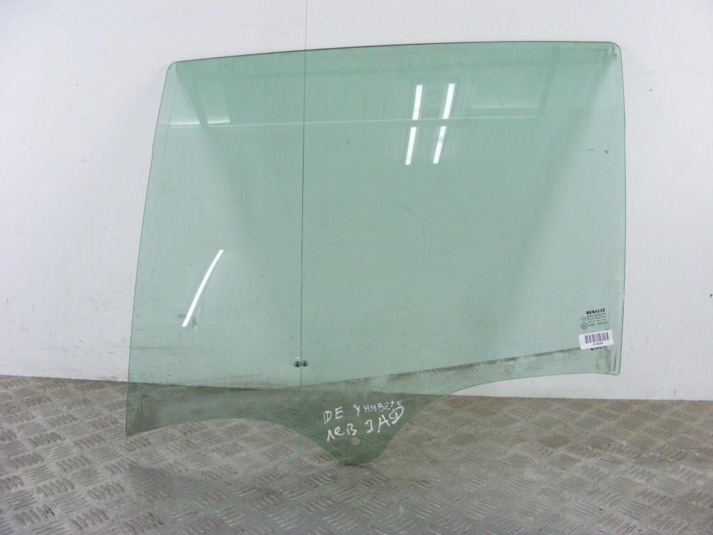 Стекло двери задней левой