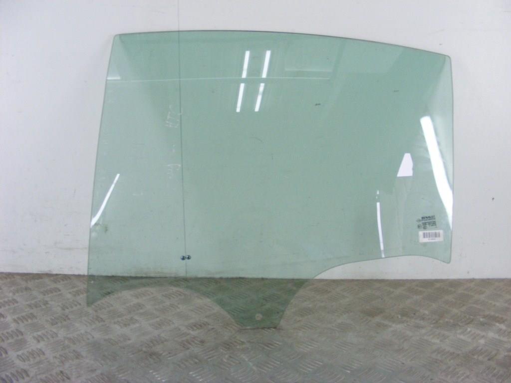 Стекло двери задней левой