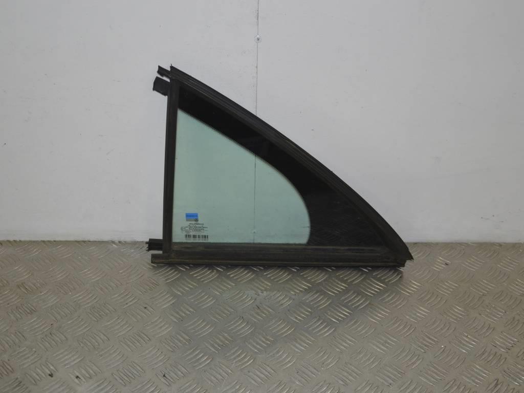 Стекло двери задней левой