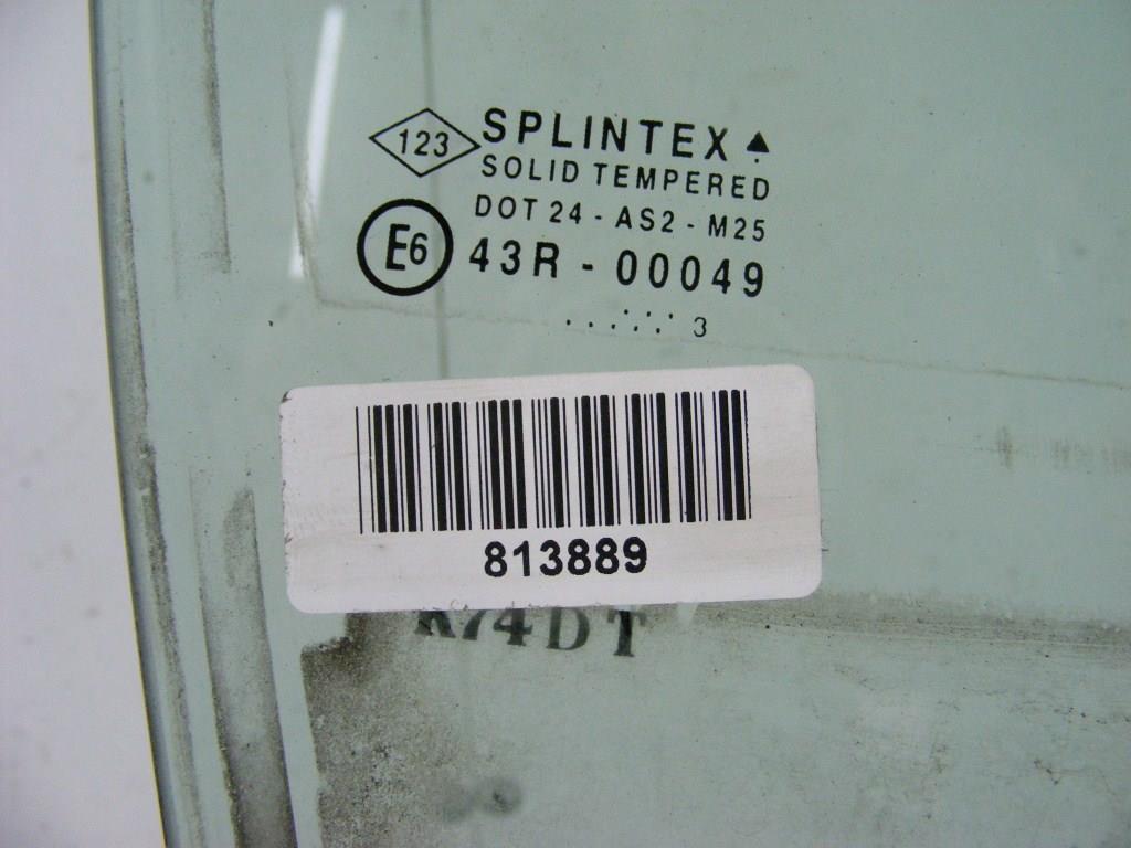 Стекло двери задней правой