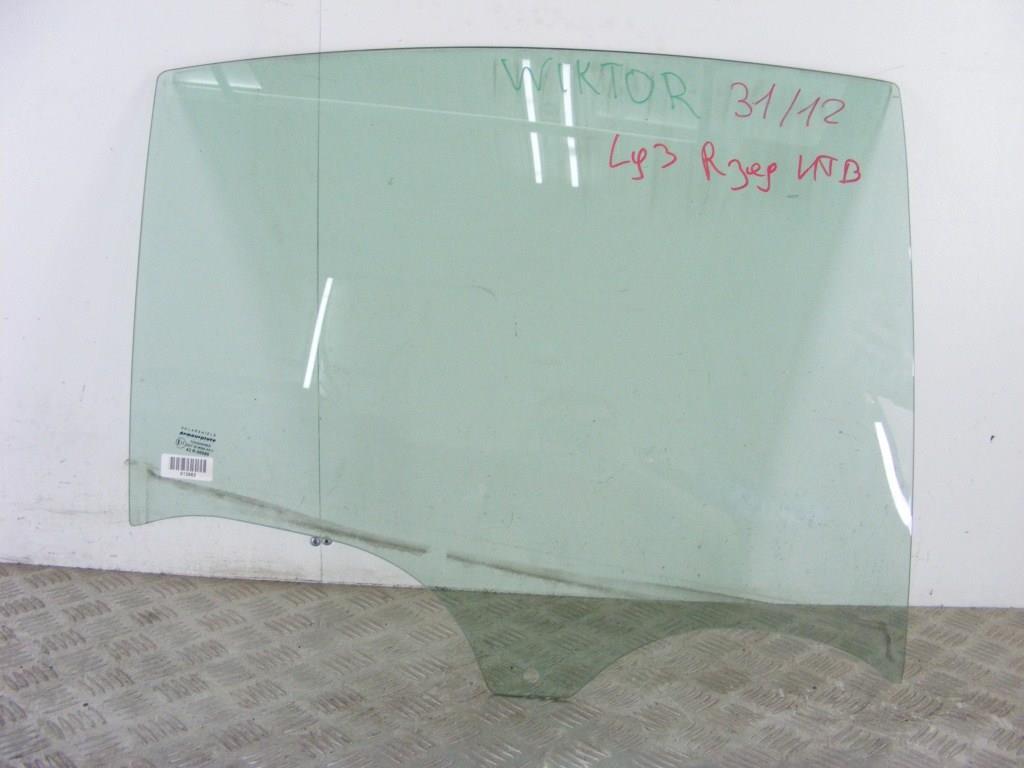 Стекло двери задней правой