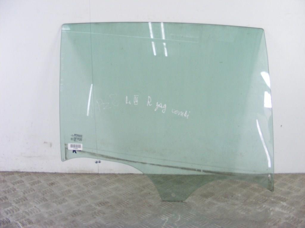 Стекло двери задней правой