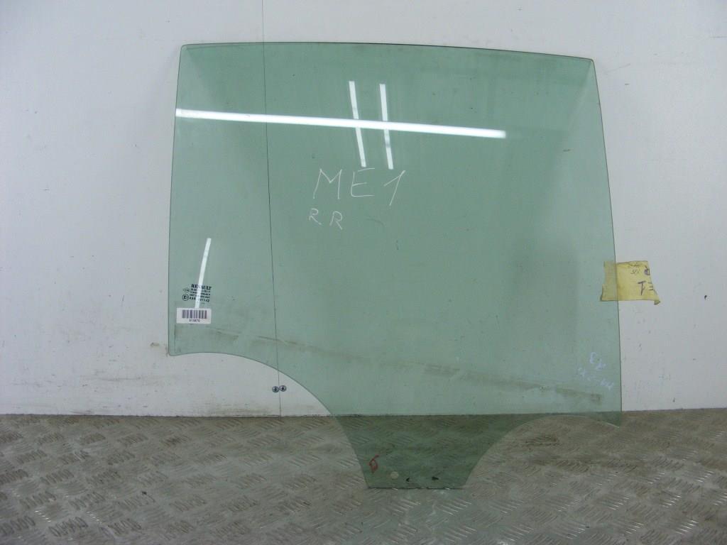 Стекло двери задней правой