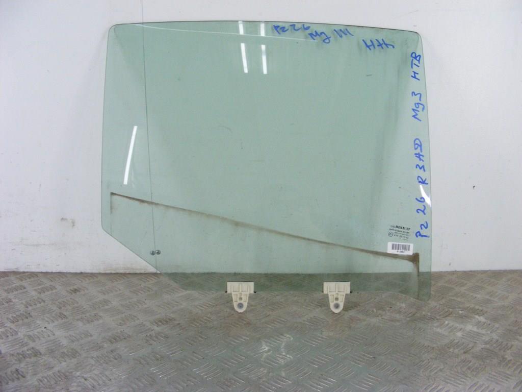 Стекло двери задней правой