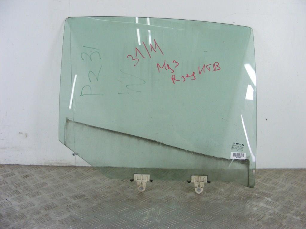 Стекло двери задней правой