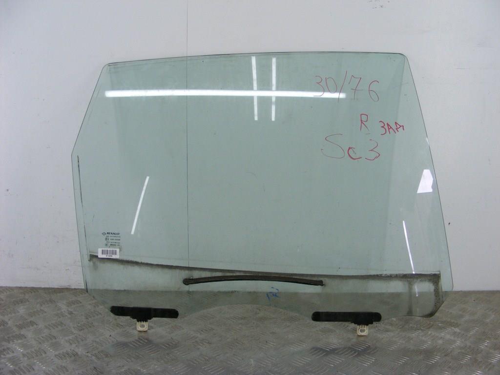 Стекло двери задней правой