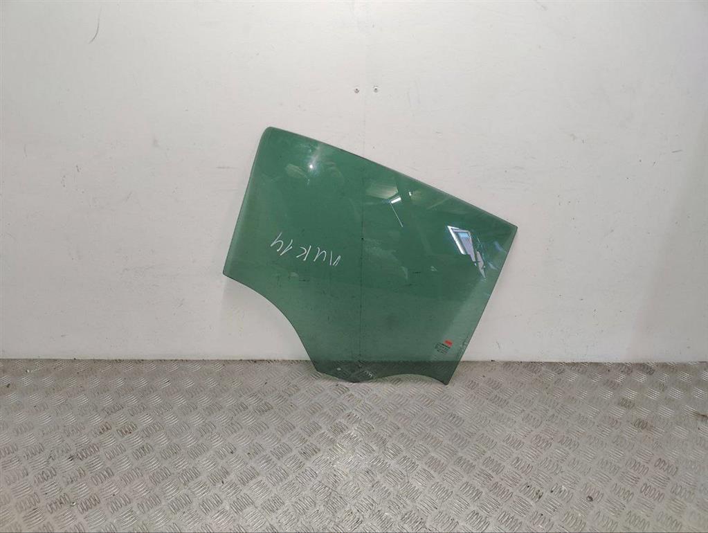 Стекло двери задней правой