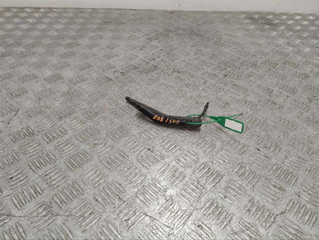 Стеклоочиститель фары правой