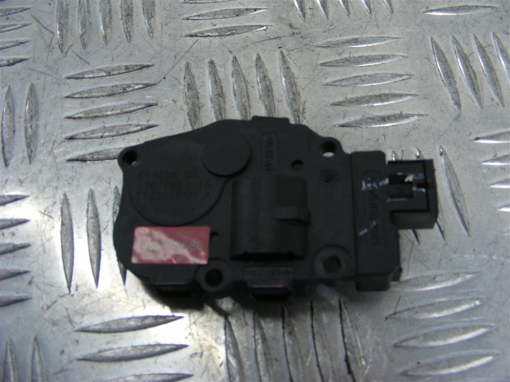 Моторчик заслонки печки