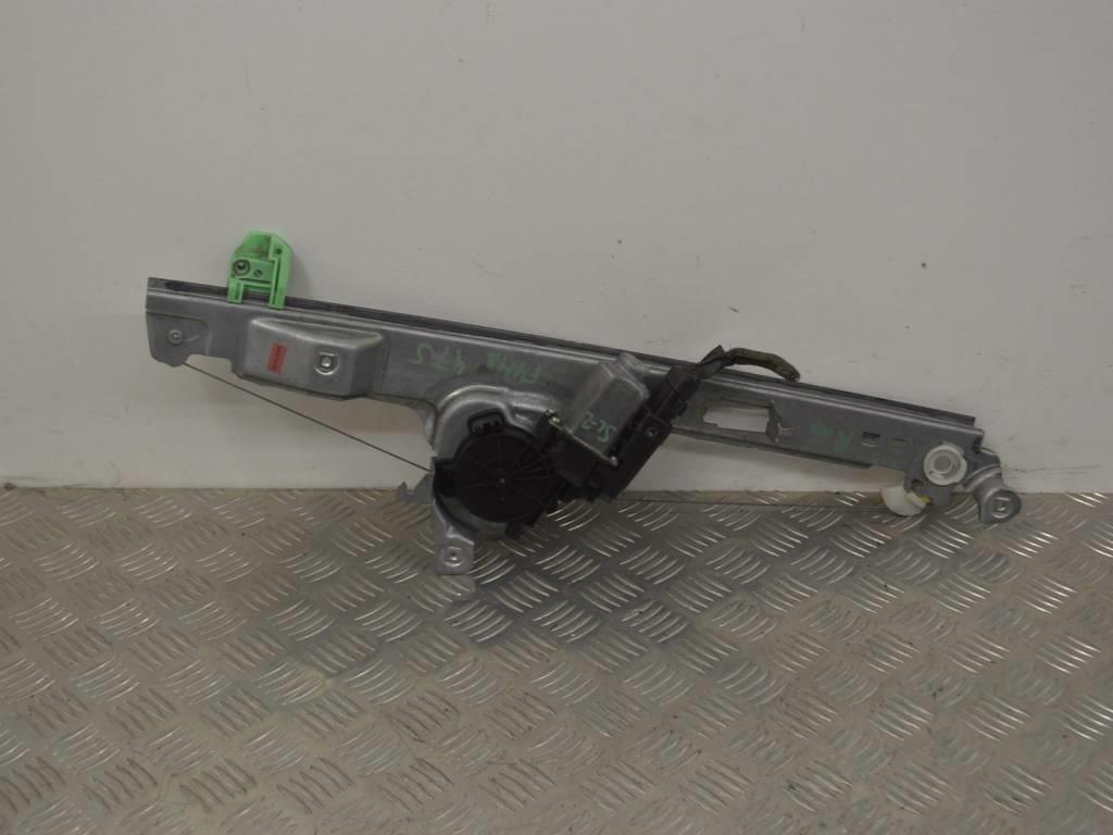 Стеклоподъемник электрический передний правый Renault Scenic 2 (2003-2009)