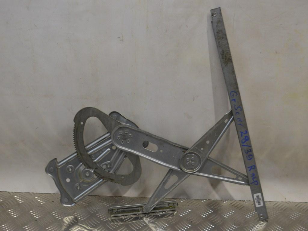 Стеклоподъемник электрический передний правый Renault Scenic 3 (2008-2015) 807200007R