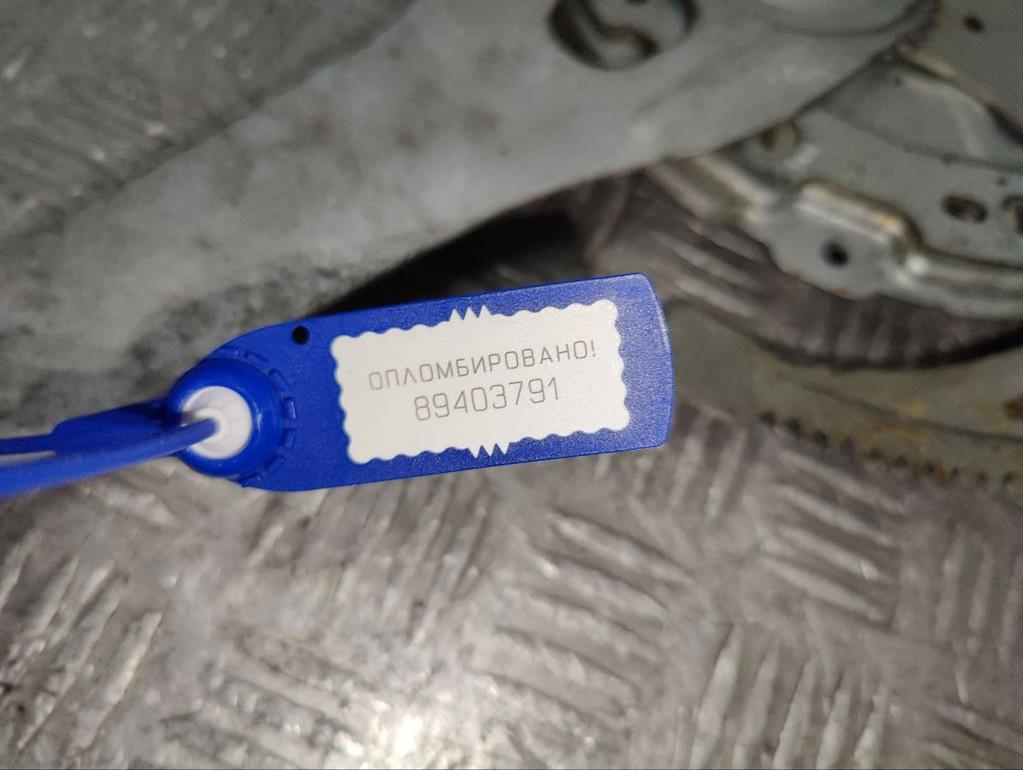 Стеклоподъемник электрический передний правый