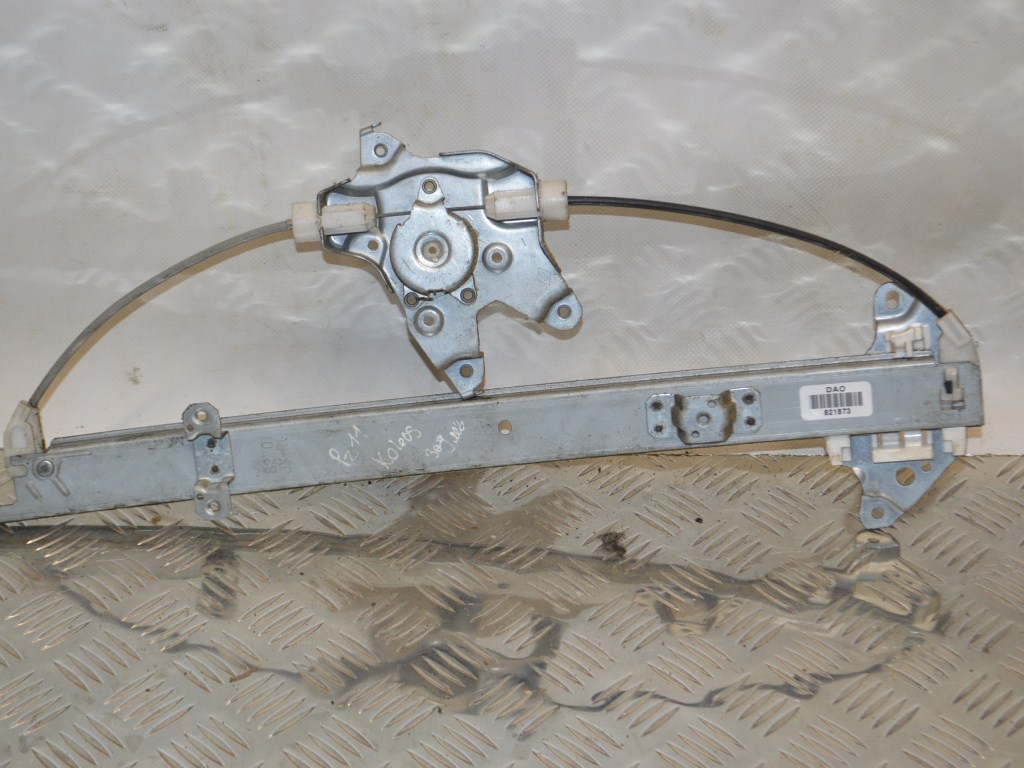 Стеклоподъемник электрический задний левый