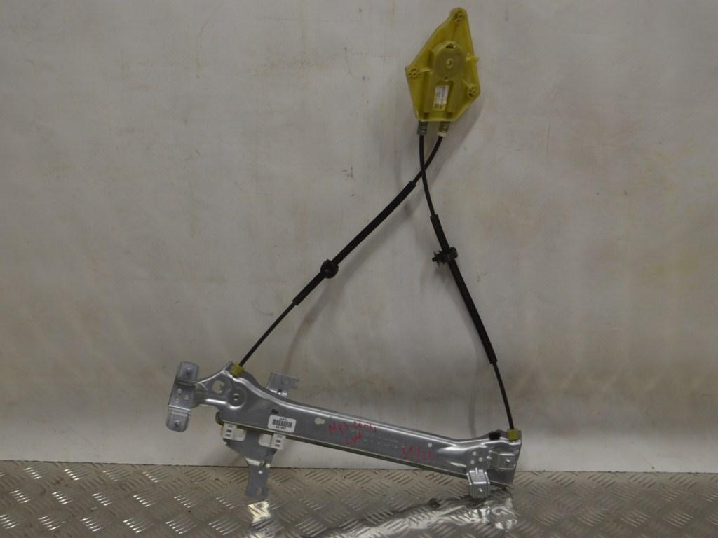 Стеклоподъемник электрический задний левый