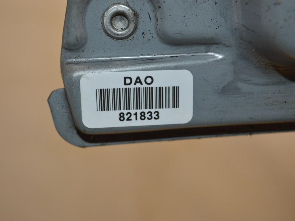 Стеклоподъемник электрический задний правый