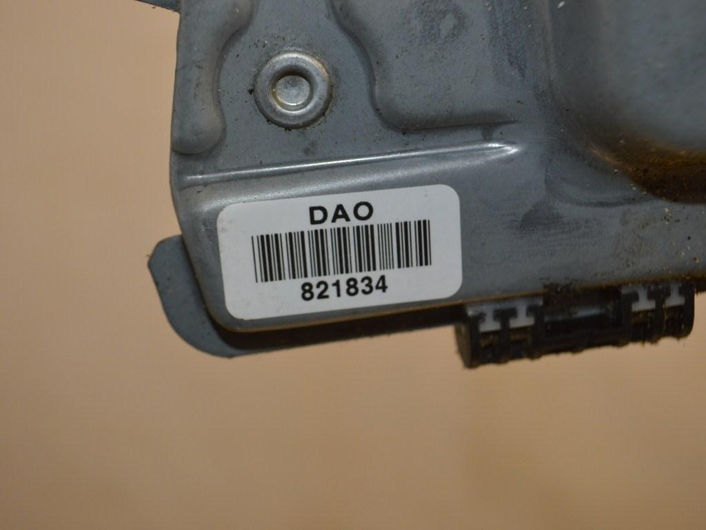 Стеклоподъемник электрический задний правый