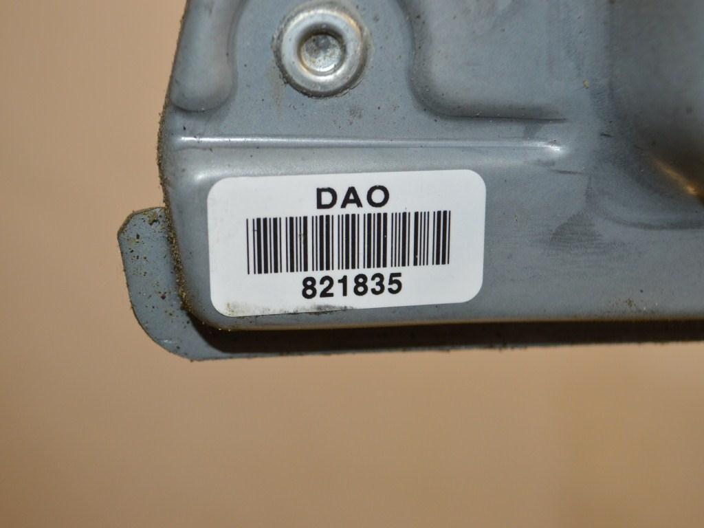 Стеклоподъемник электрический задний правый