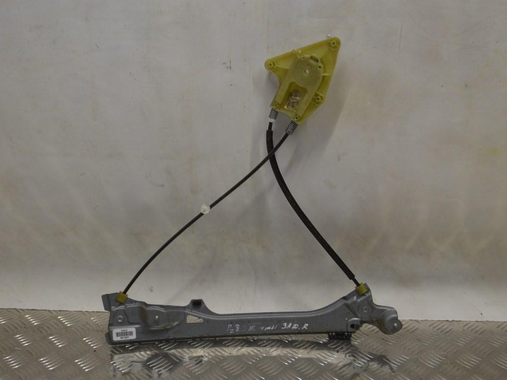 Стеклоподъемник электрический задний правый