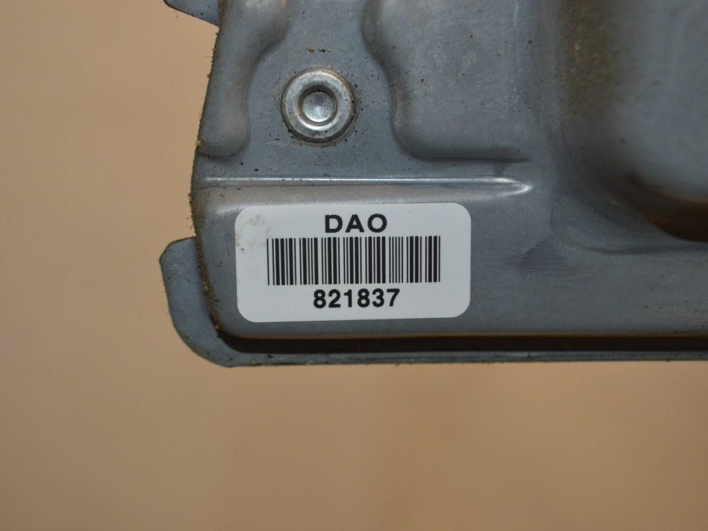 Стеклоподъемник электрический задний правый